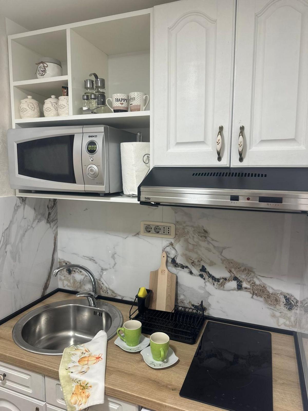 Apartmani Emily & Jully Nikšić エクステリア 写真